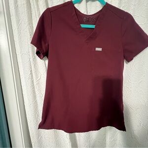 Figs Women's Burgandy Short Sleeve Top